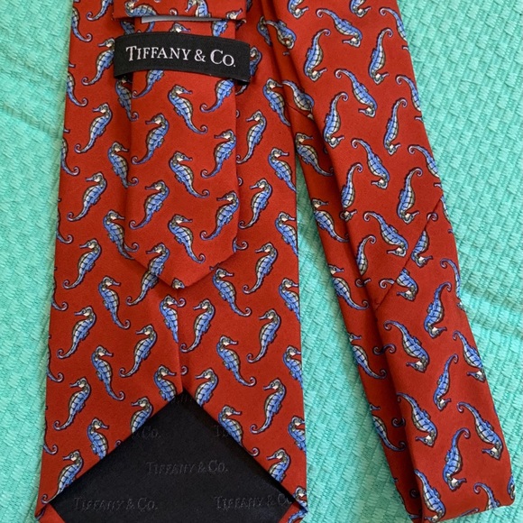 👔 Luxury Men’s Designer Tie by Tiffany & Co. - Picture 8 of 10